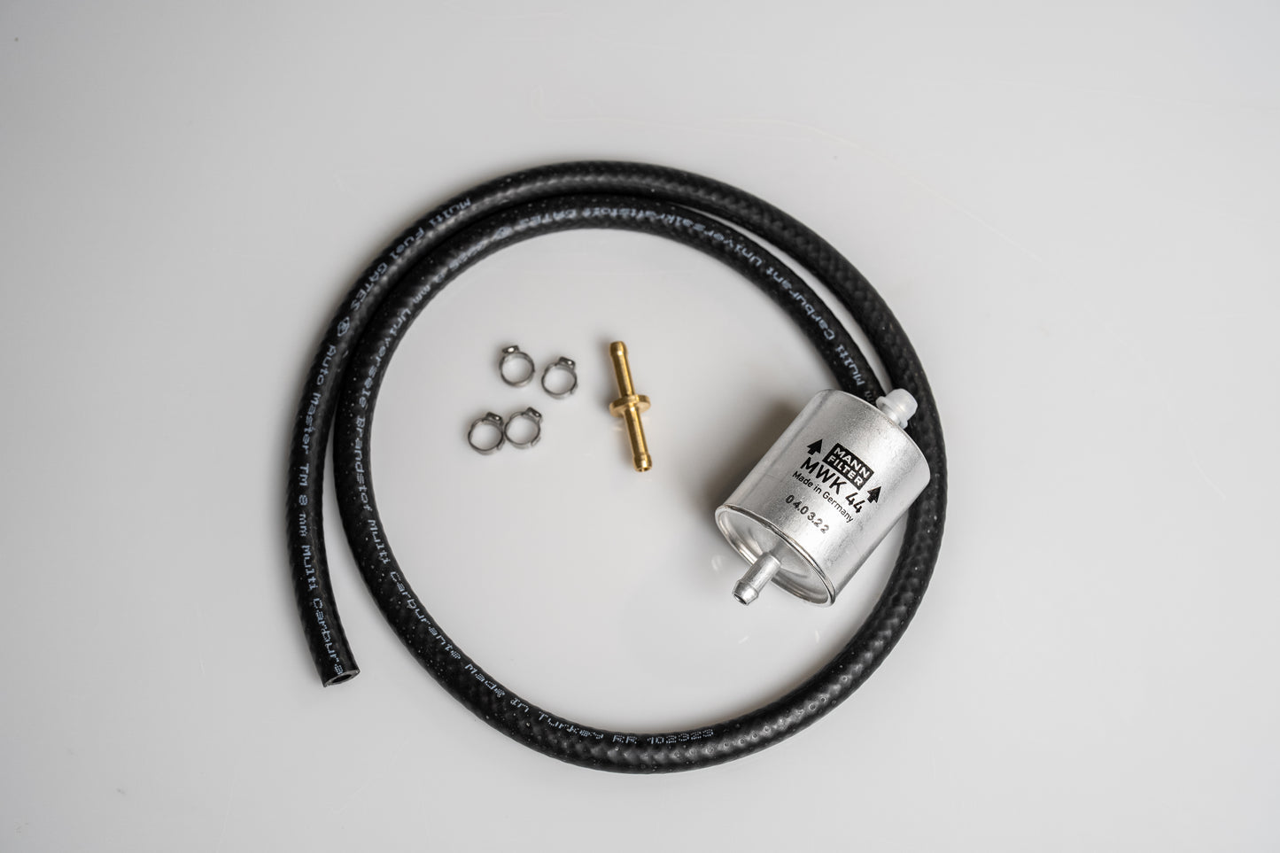 Race Kit Filtro In-Linea Esterno per KTM 690 (Post 2010) e Husqvarna 701 – Migliora le Prestazioni del Motore